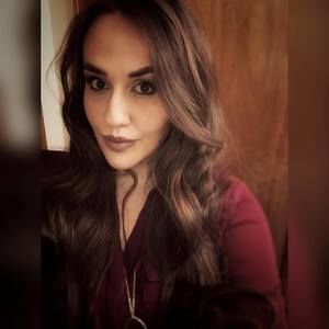 Meet your Posher, Emily